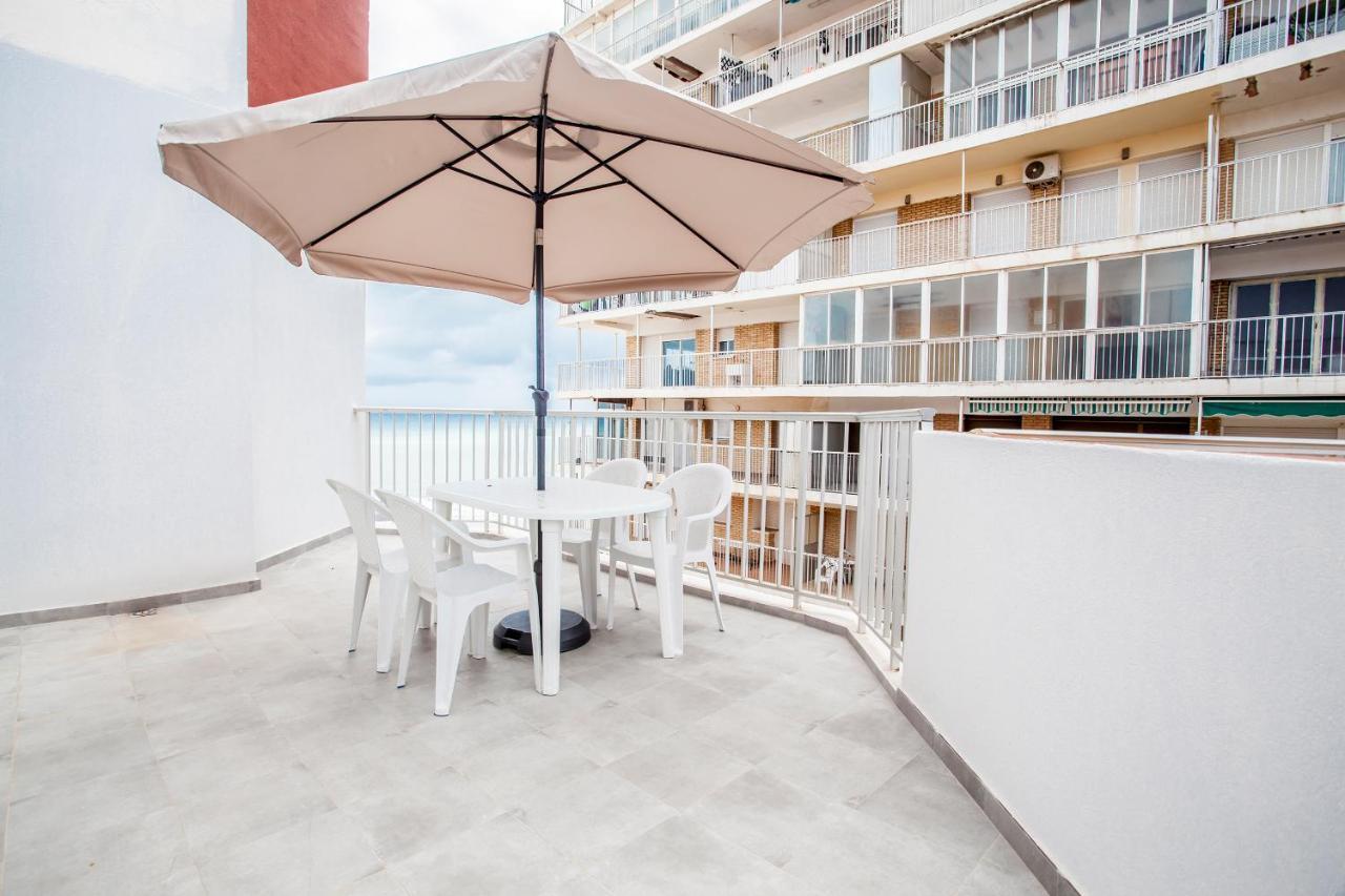 Ático con espectacular terraza y vistas al mar Apartamento Perelló Exterior foto